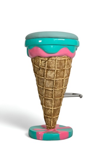 Ice cream bar - cream, strawberry